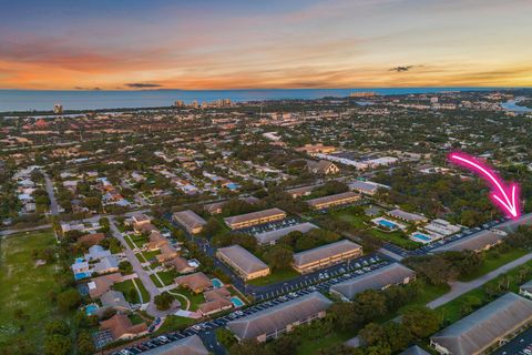 A home in Tequesta