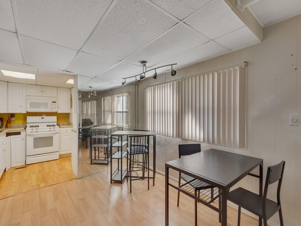 Tropical Acres - Residential