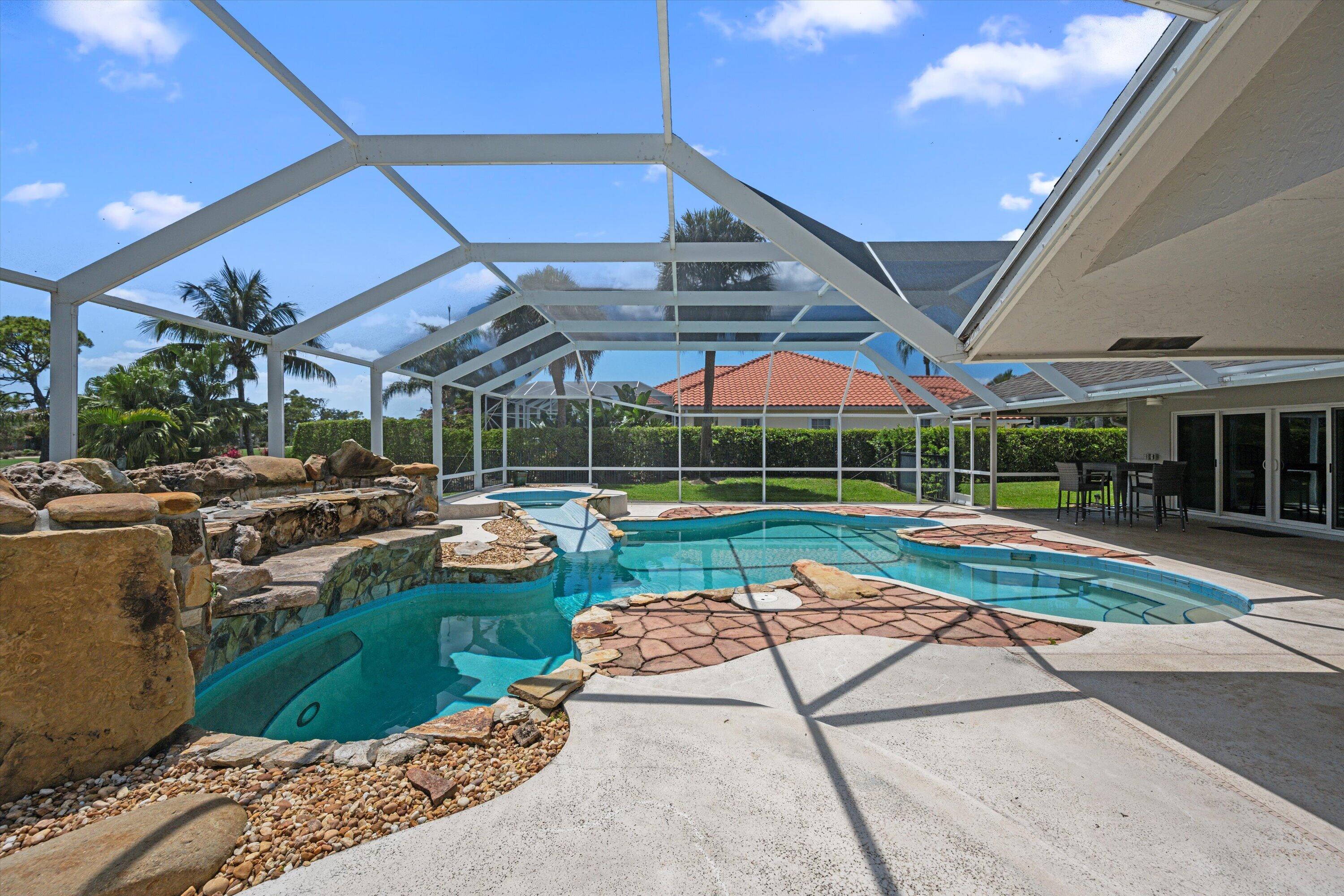 MEADOW WOOD OF THE LANDINGS AT WELLINGTON - Residential