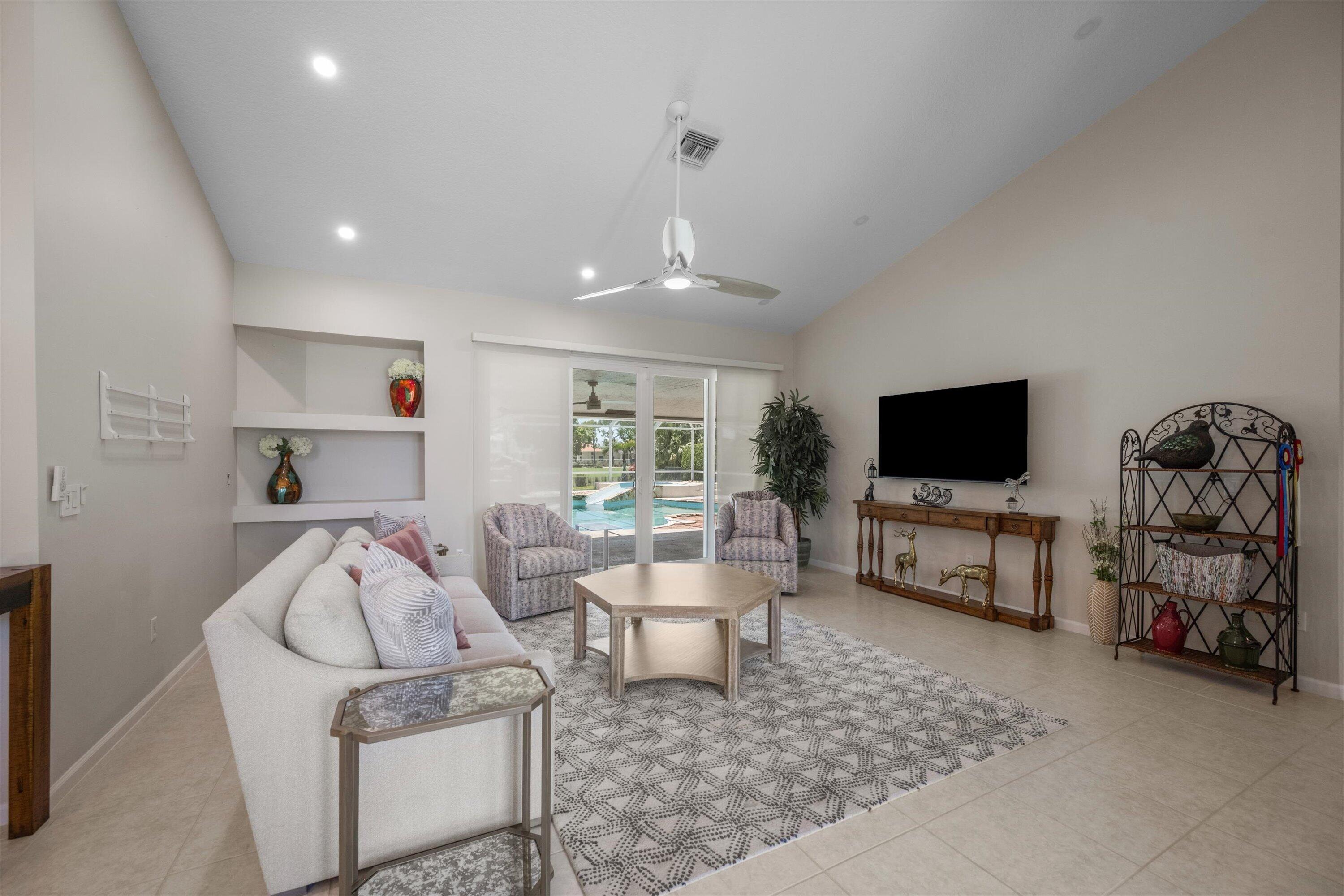 MEADOW WOOD OF THE LANDINGS AT WELLINGTON - Residential