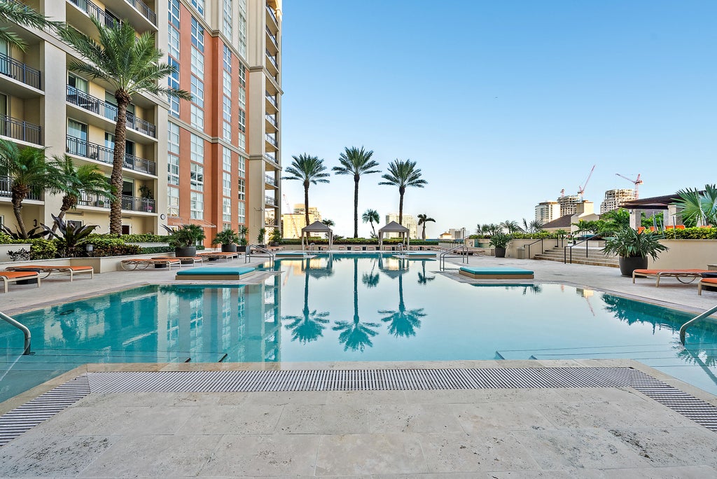 Photo of 550 OKEECHOBEE Boulevard #1614, West Palm Beach, FL 33401 (MLS # B26062459)