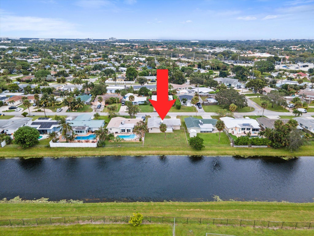 Photo of 400 Riverside Drive, Palm Beach Gardens, FL 33410 (MLS # R11035562)
