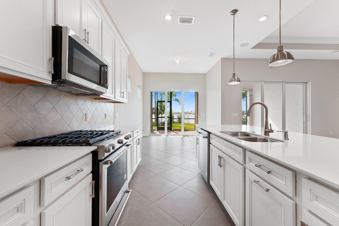 10390 Northbrook Circle