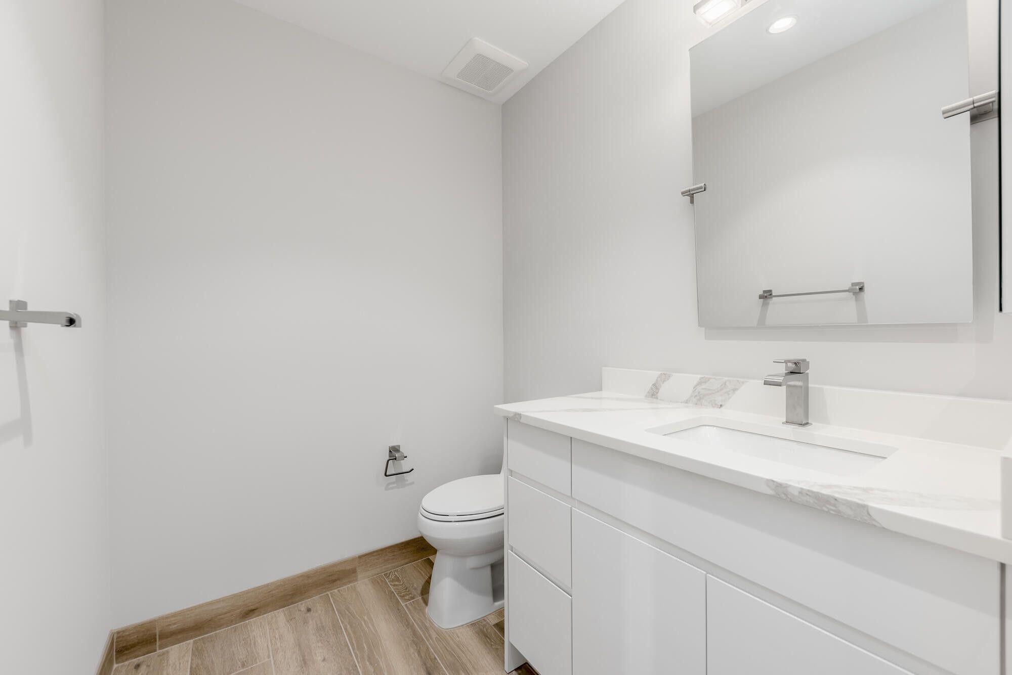 SAILFISH COVE CONDOMINIUM - Residential Lease