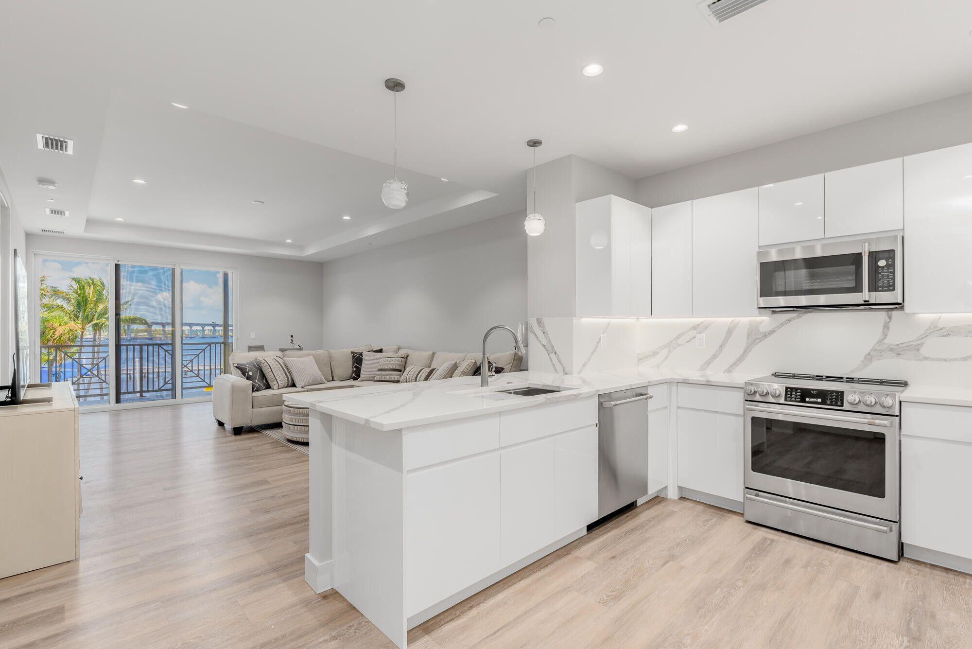 SAILFISH COVE CONDOMINIUM - Residential Lease