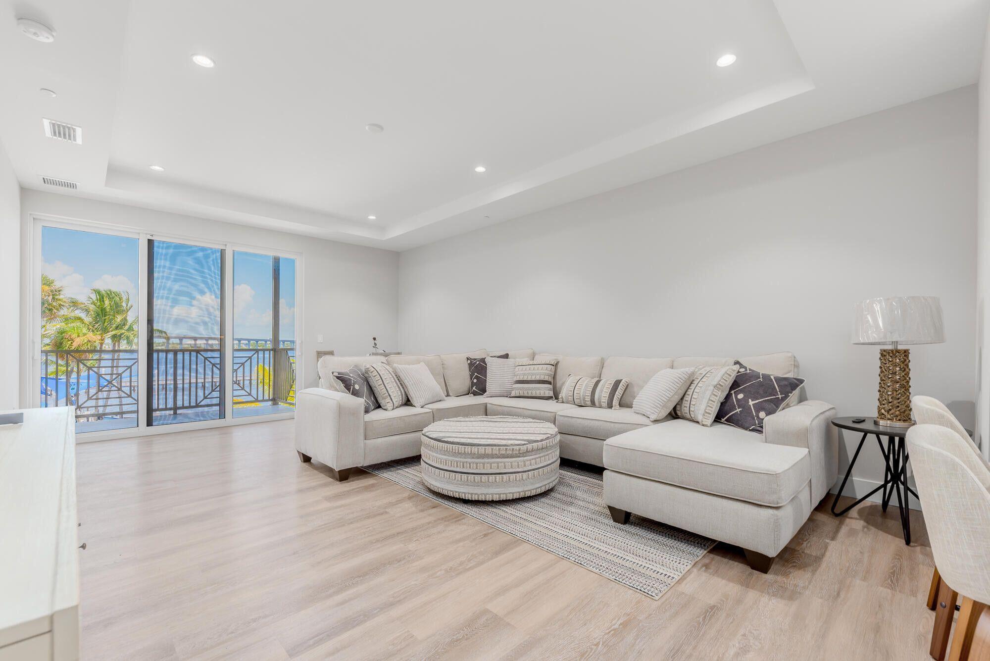 SAILFISH COVE CONDOMINIUM - Residential Lease