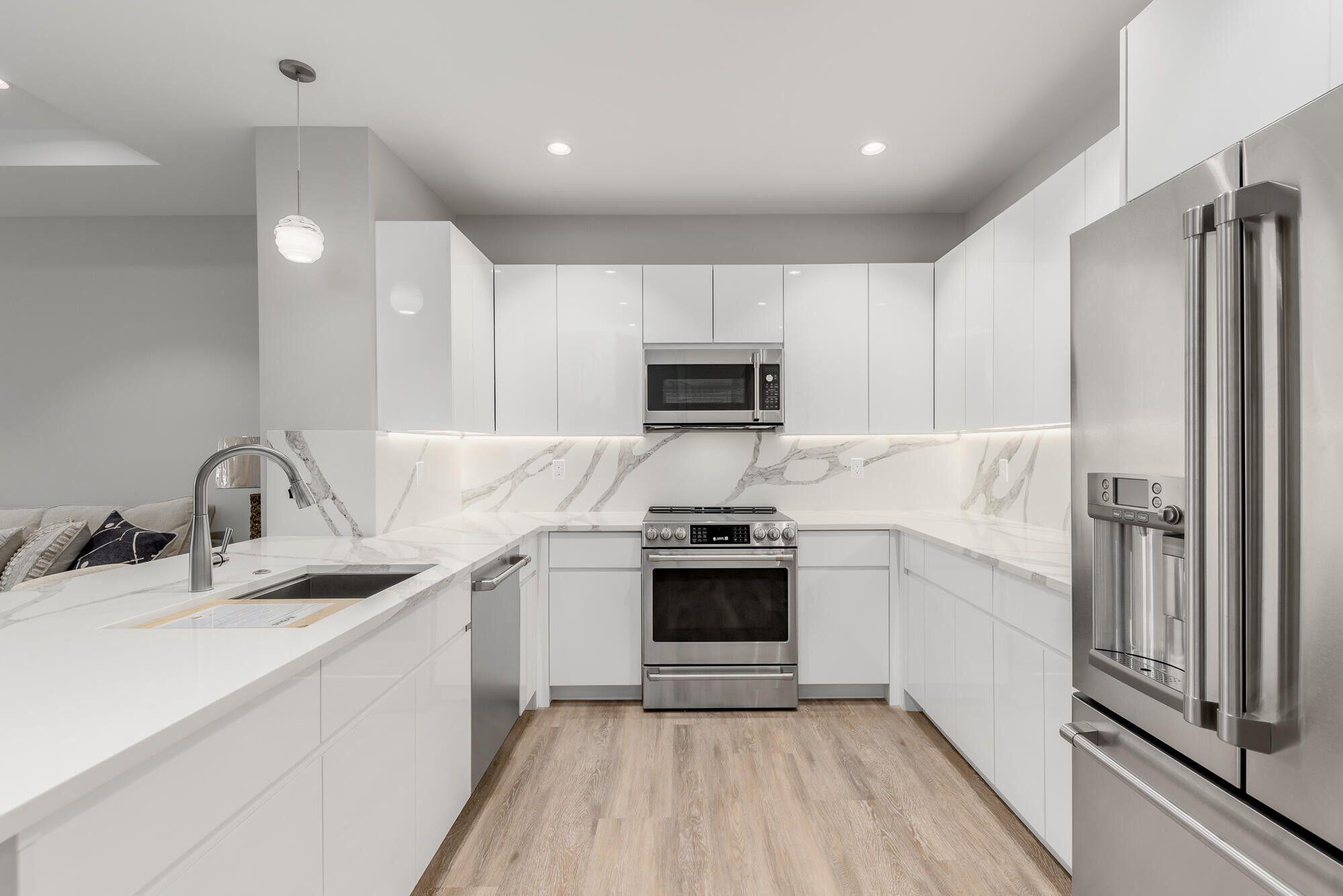 SAILFISH COVE CONDOMINIUM - Residential Lease