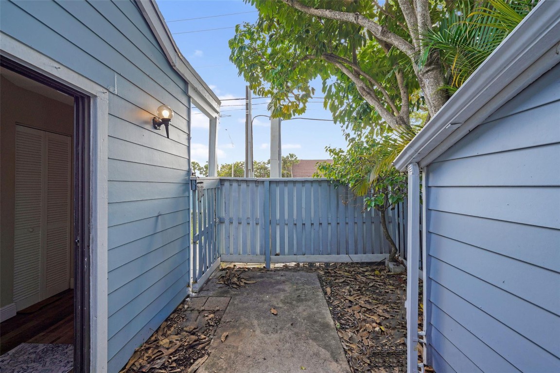 Players Place Townhomes - Residential