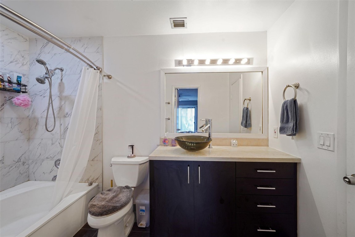 Players Place Townhomes - Residential