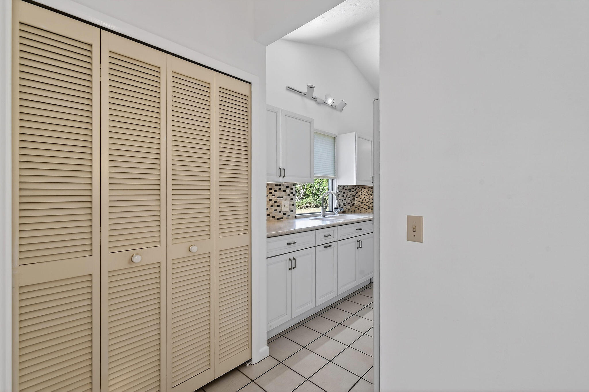 EAGLEWOOD - Residential