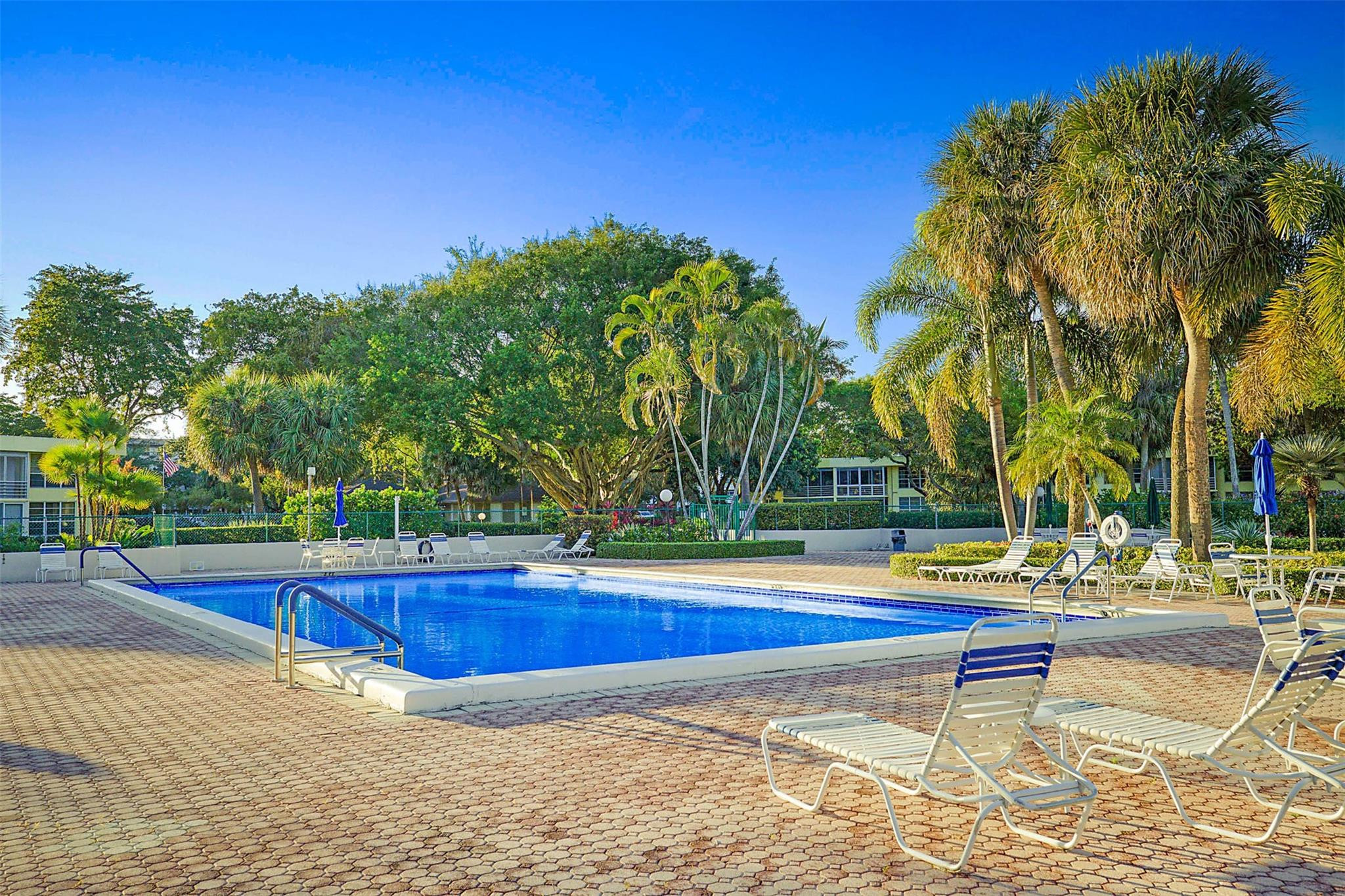 Palm-Aire - Residential