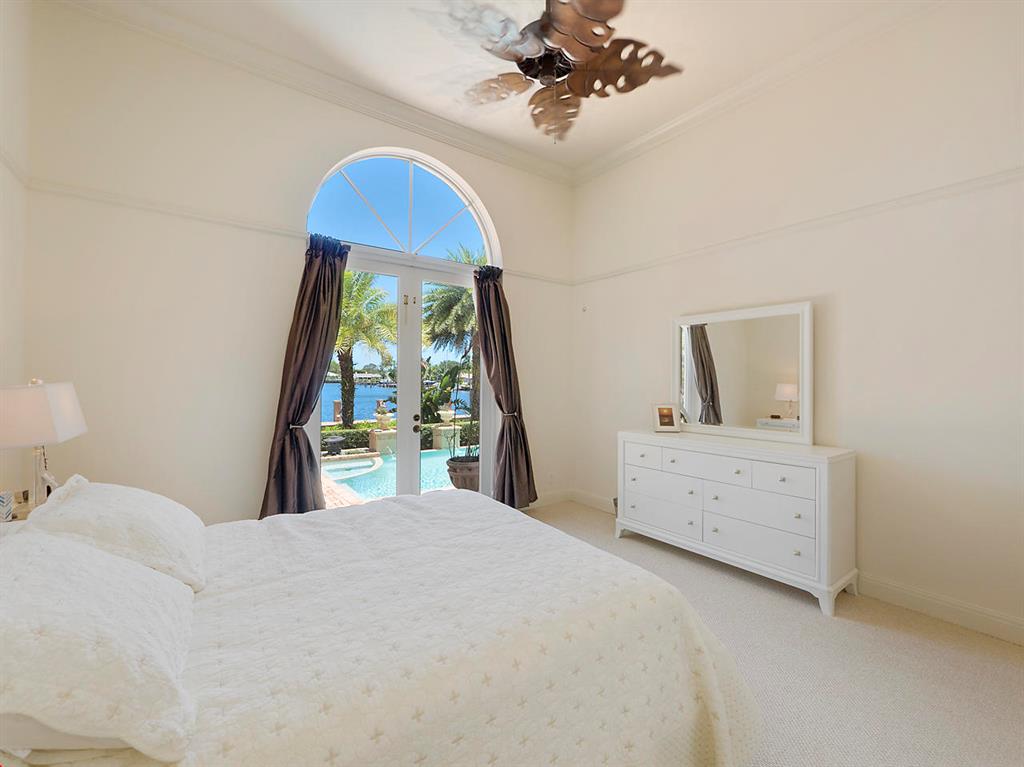 HARBOUR ISLES - Residential