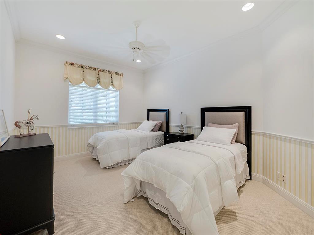 HARBOUR ISLES - Residential