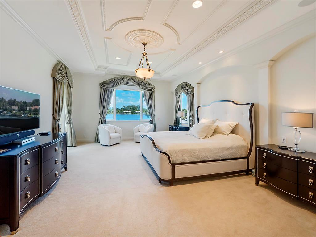 HARBOUR ISLES - Residential