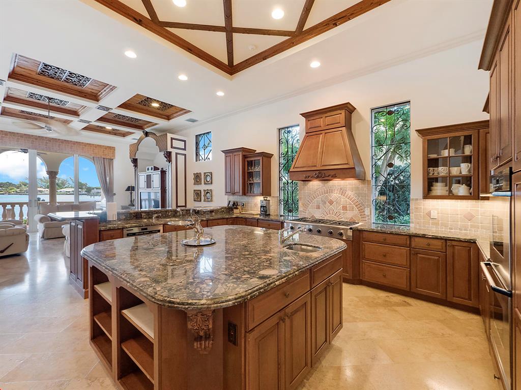 HARBOUR ISLES - Residential