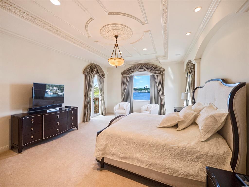 HARBOUR ISLES - Residential