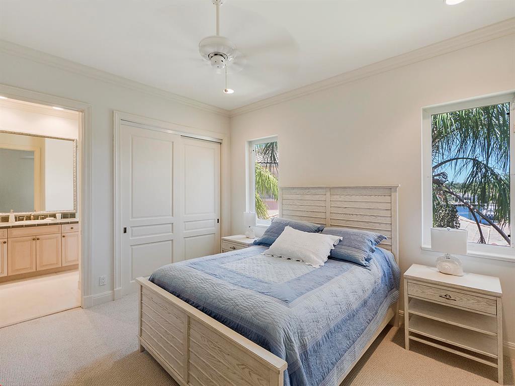 HARBOUR ISLES - Residential