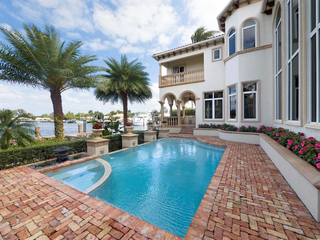 HARBOUR ISLES - Residential