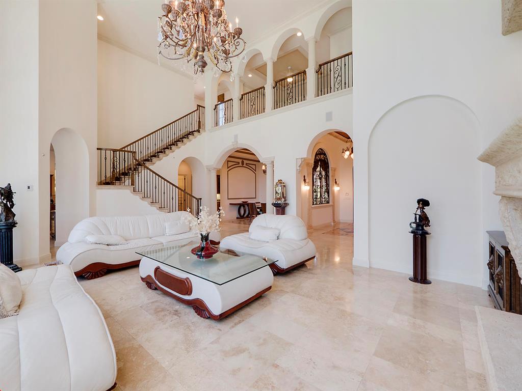 HARBOUR ISLES - Residential