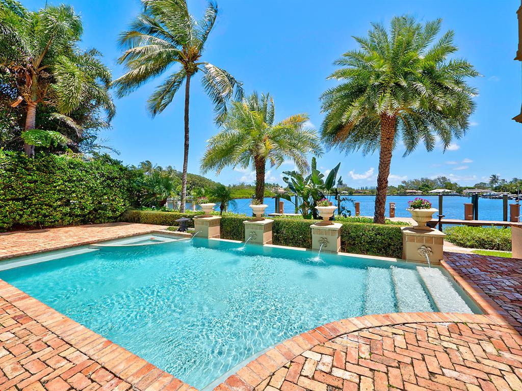 HARBOUR ISLES - Residential