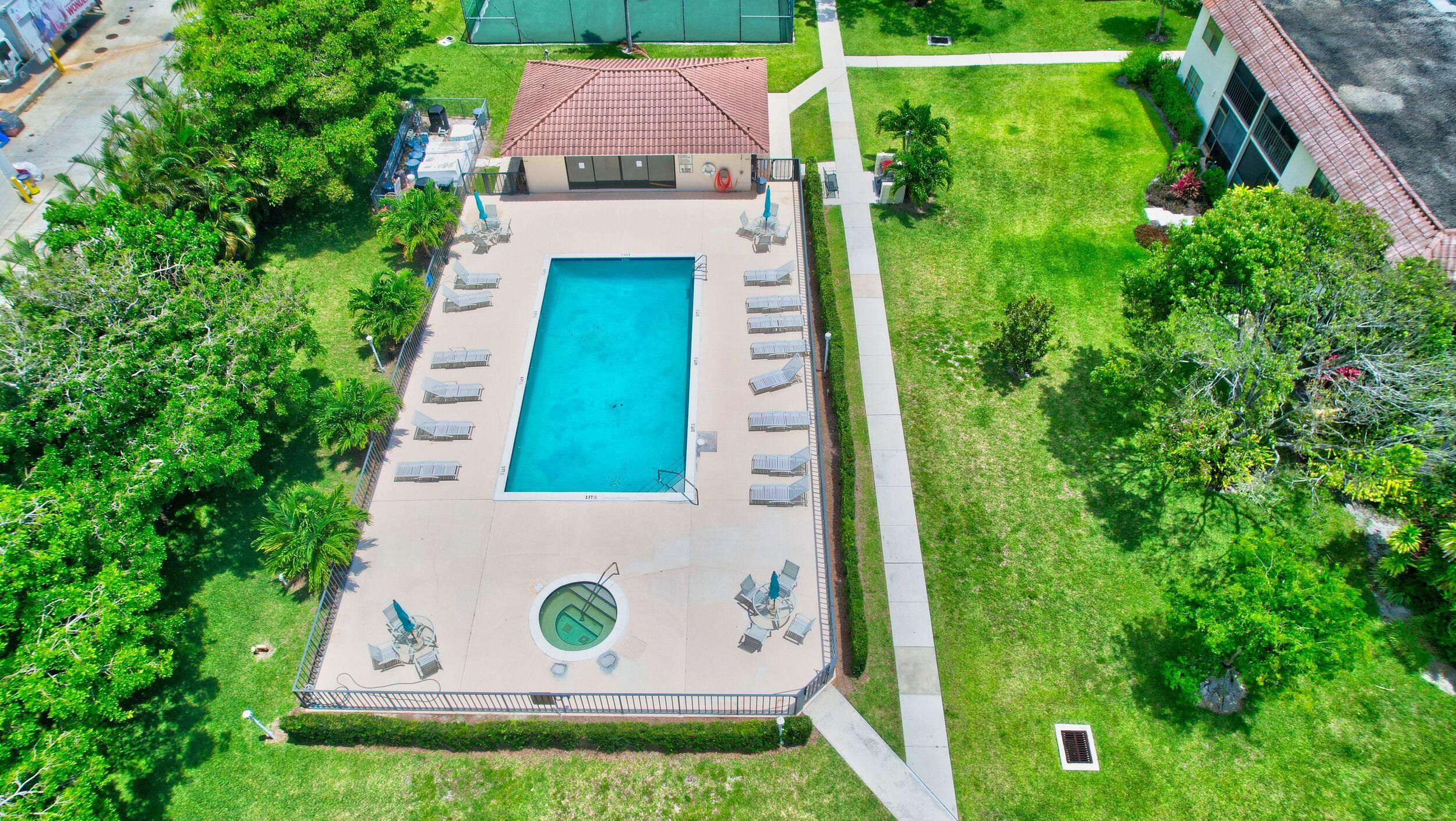 TROPIC VIEW CONDO - Residential