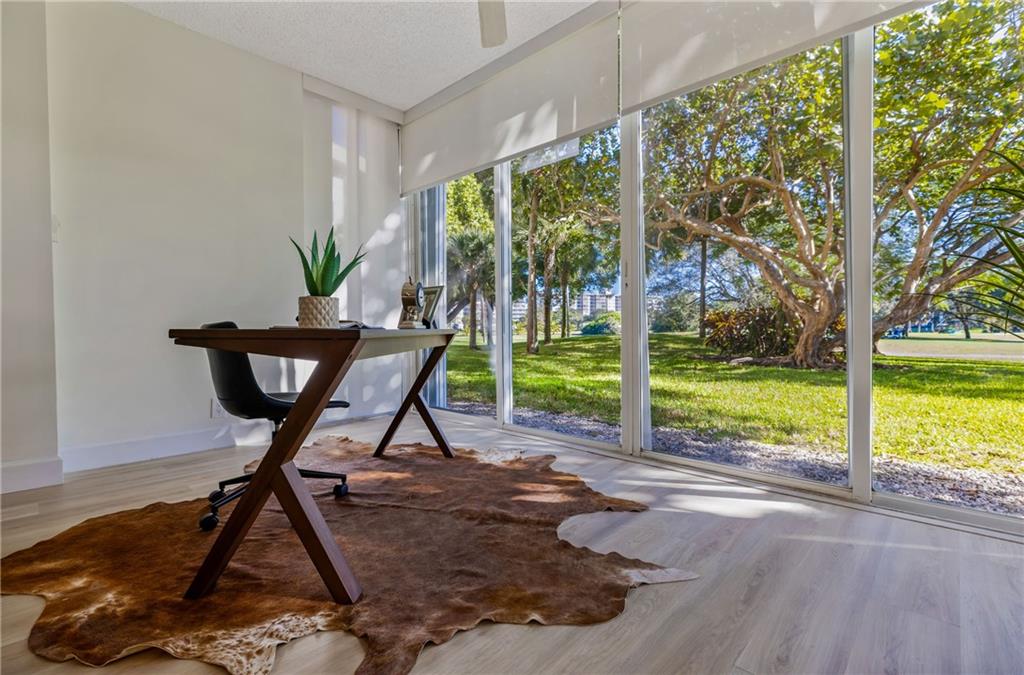 PALM AIRE CC - Residential