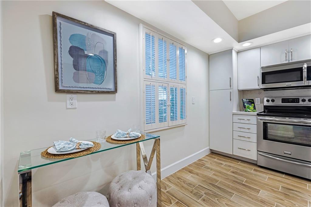 PALM AIRE CC - Residential