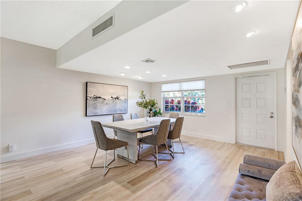 PALM AIRE CC - Residential