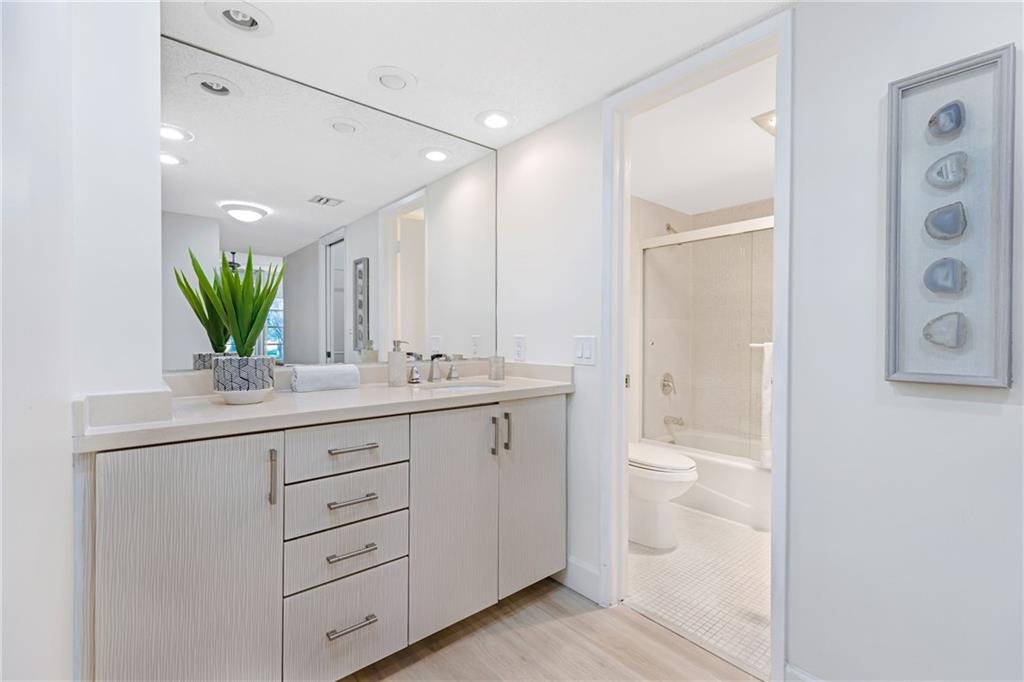 PALM AIRE CC - Residential