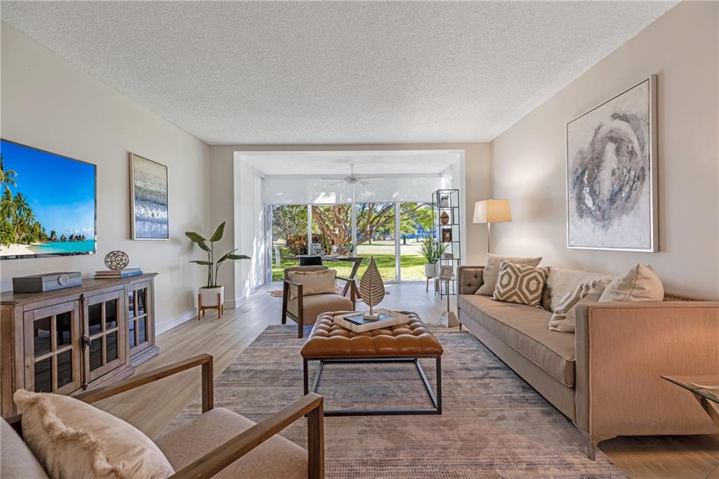 PALM AIRE CC - Residential