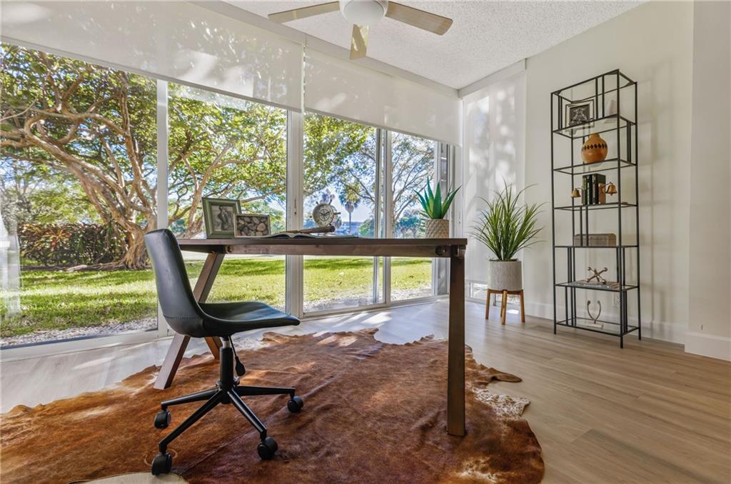 PALM AIRE CC - Residential