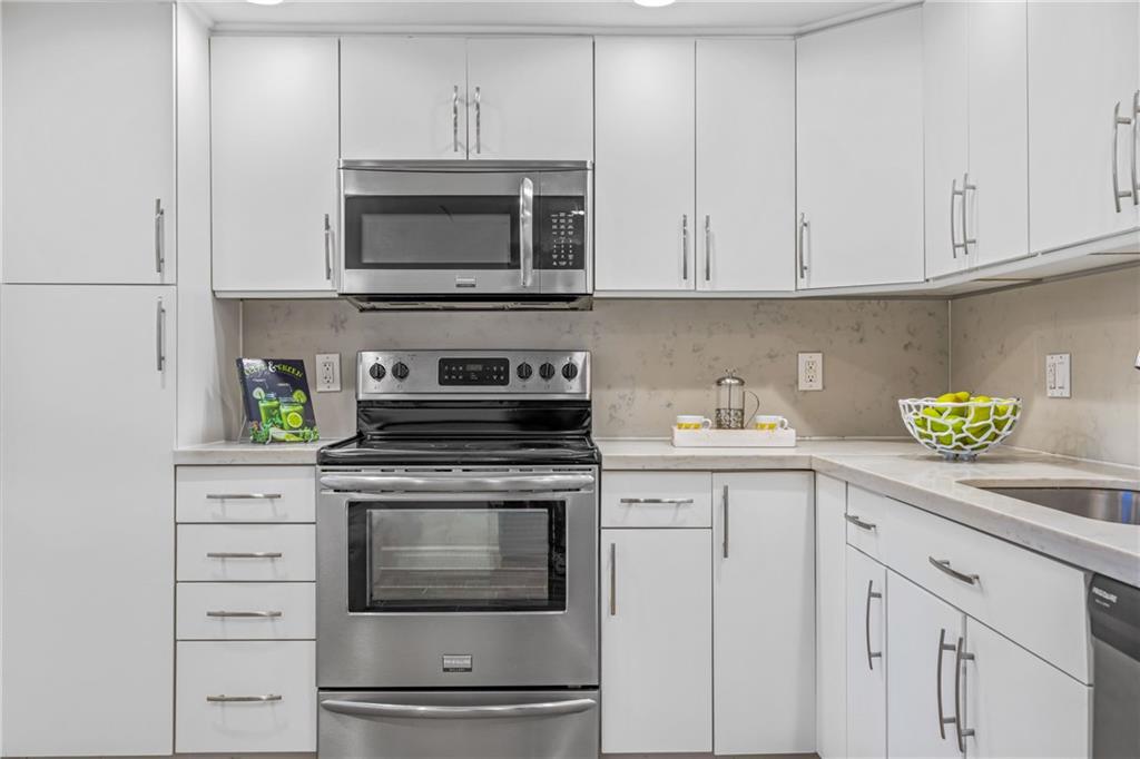 PALM AIRE CC - Residential