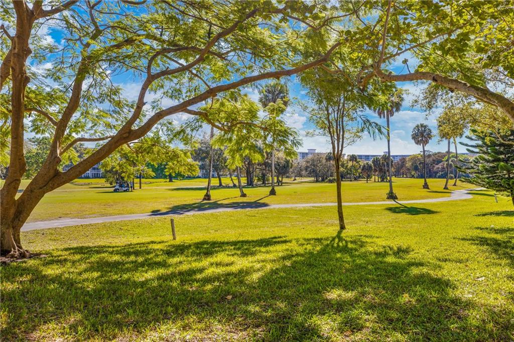 PALM AIRE CC - Residential