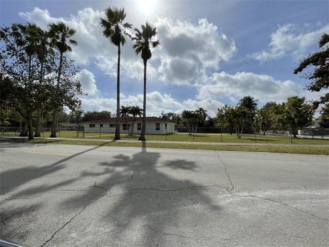 A home in Pinecrest