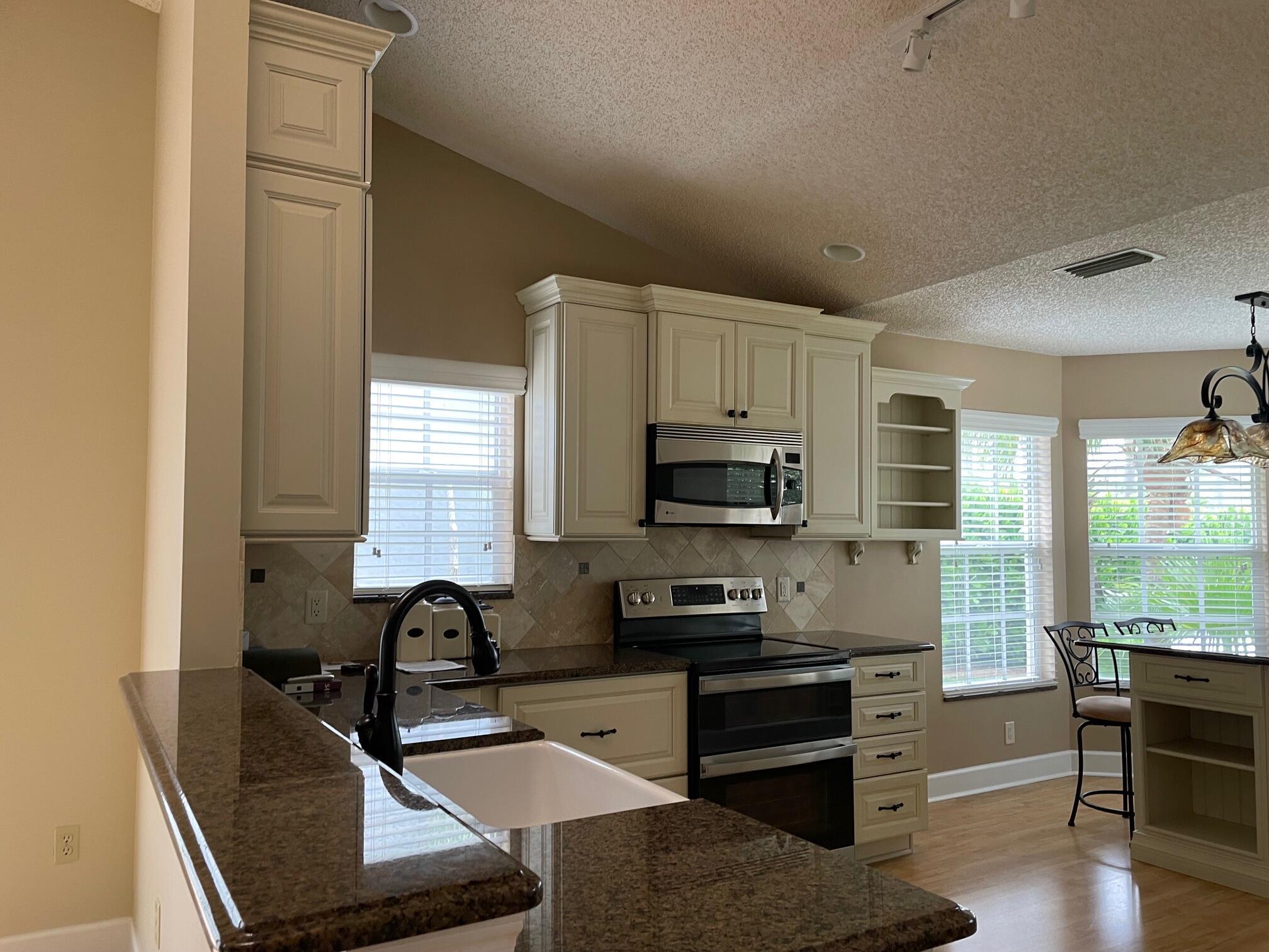 12861 Meadowbend Drive