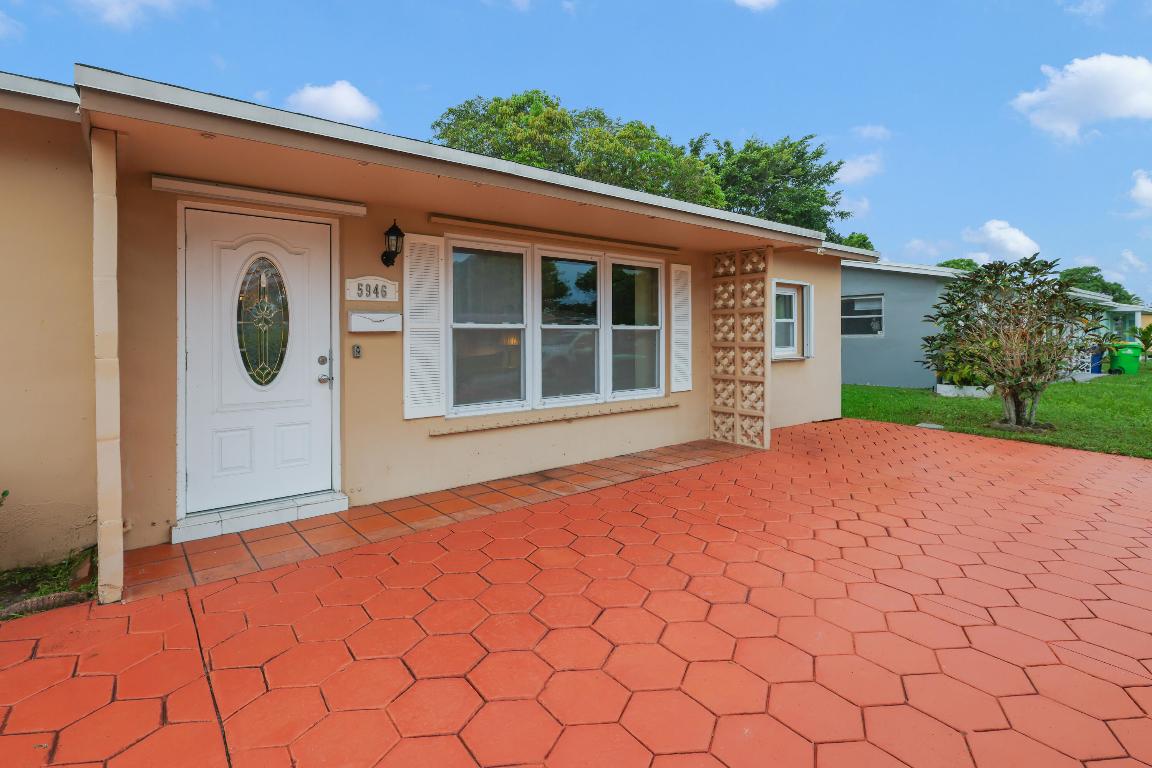 FOURTH ADD TO SUNRISE GOLF - Residential