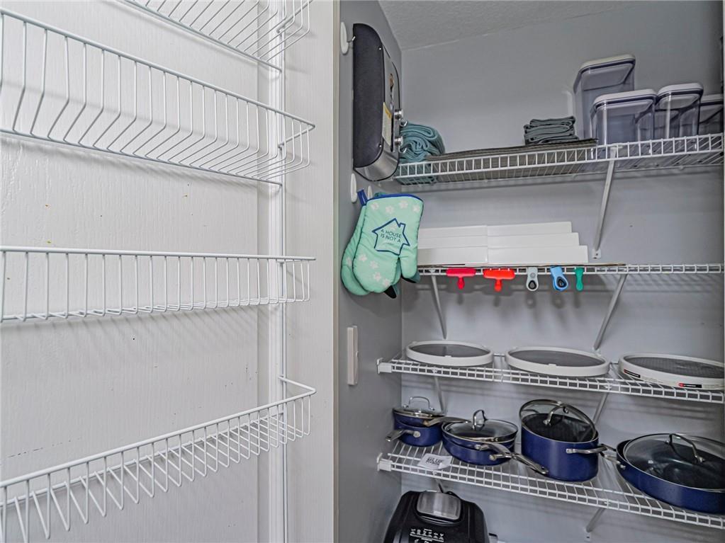 FAIRWAYS CONDO - Residential Lease