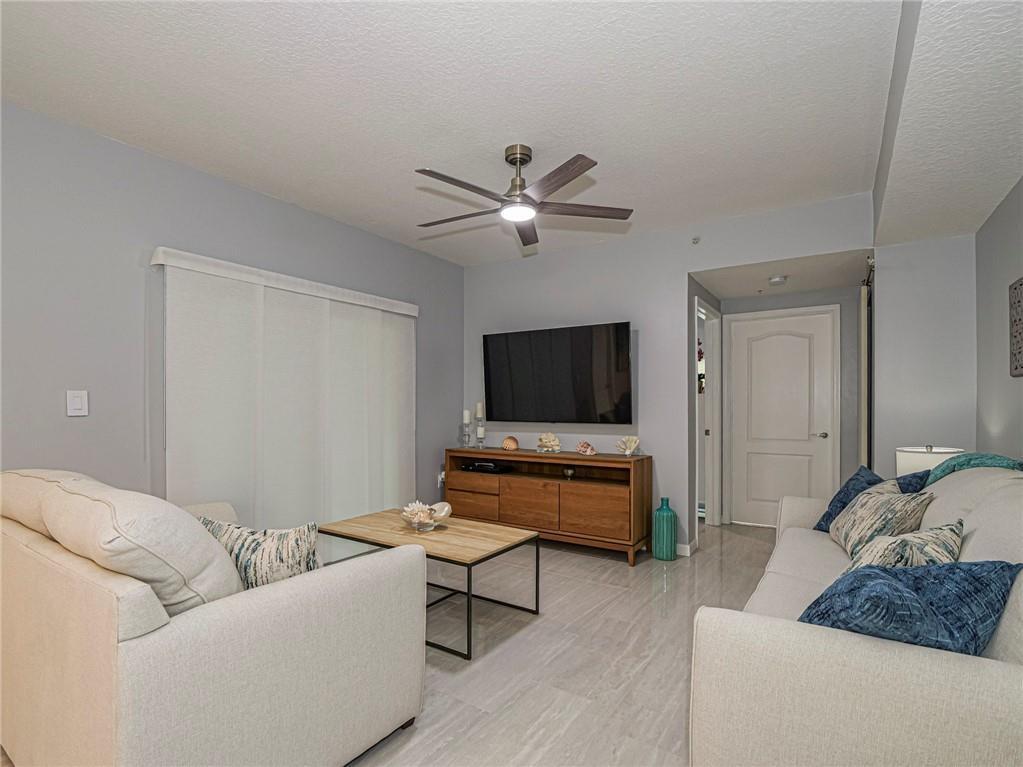 FAIRWAYS CONDO - Residential Lease