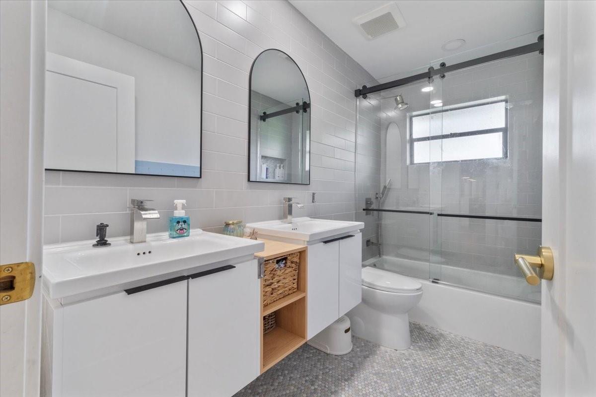 North Spgs 132-38 B - Residential