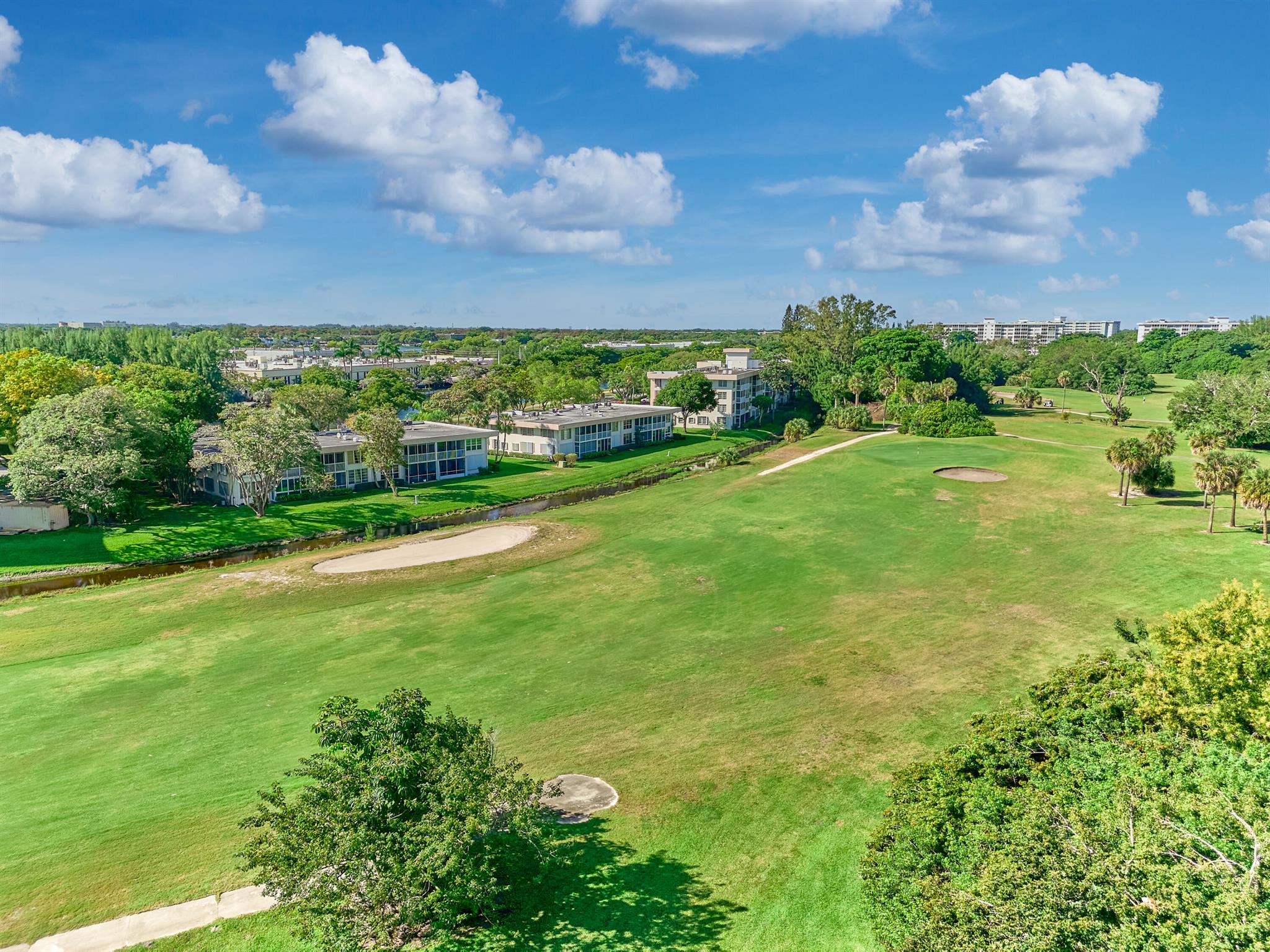 NO 4 PALM-AIRE COUNTRY CL - Residential