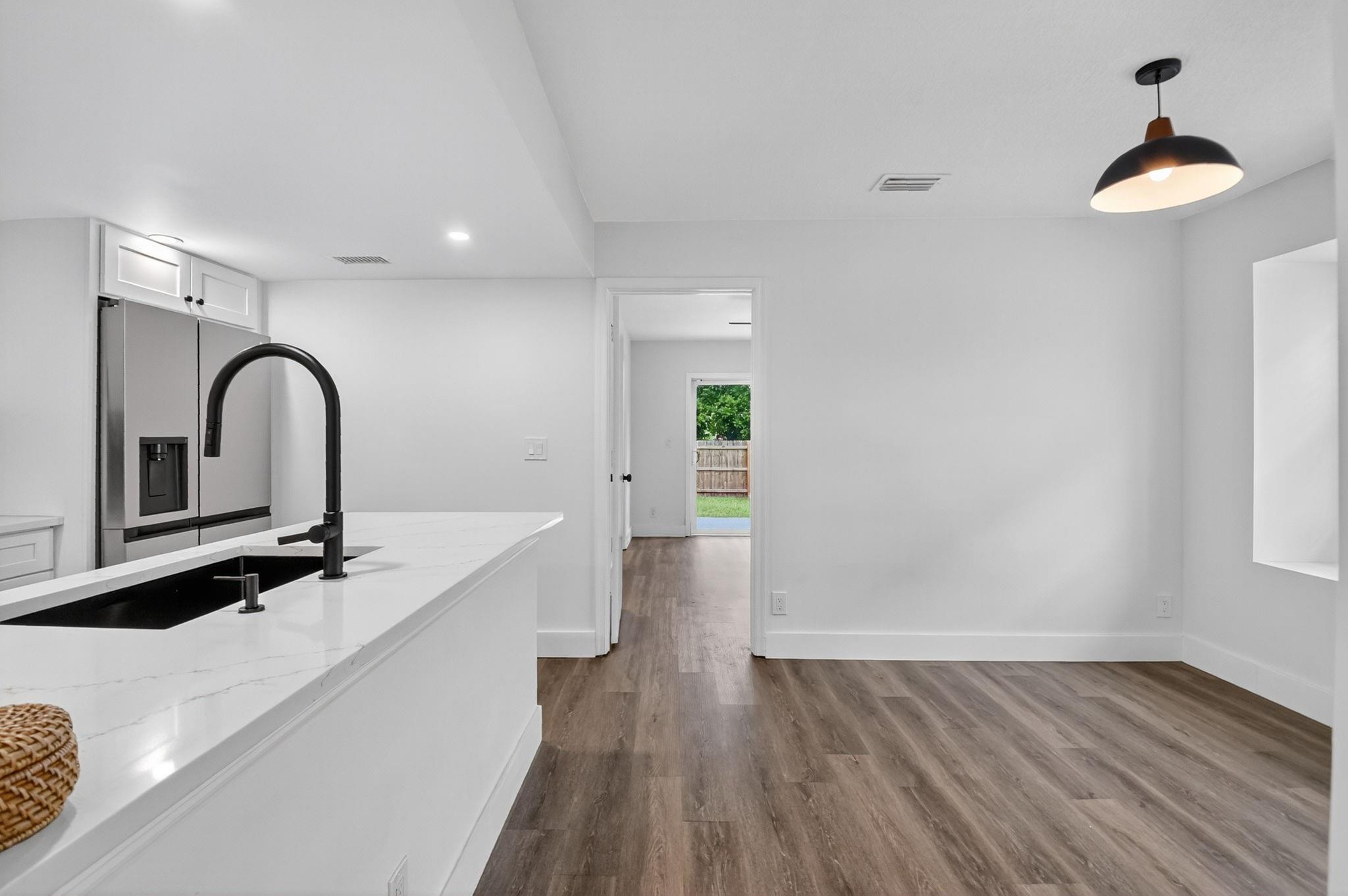 Victoria Woods 01 - Residential