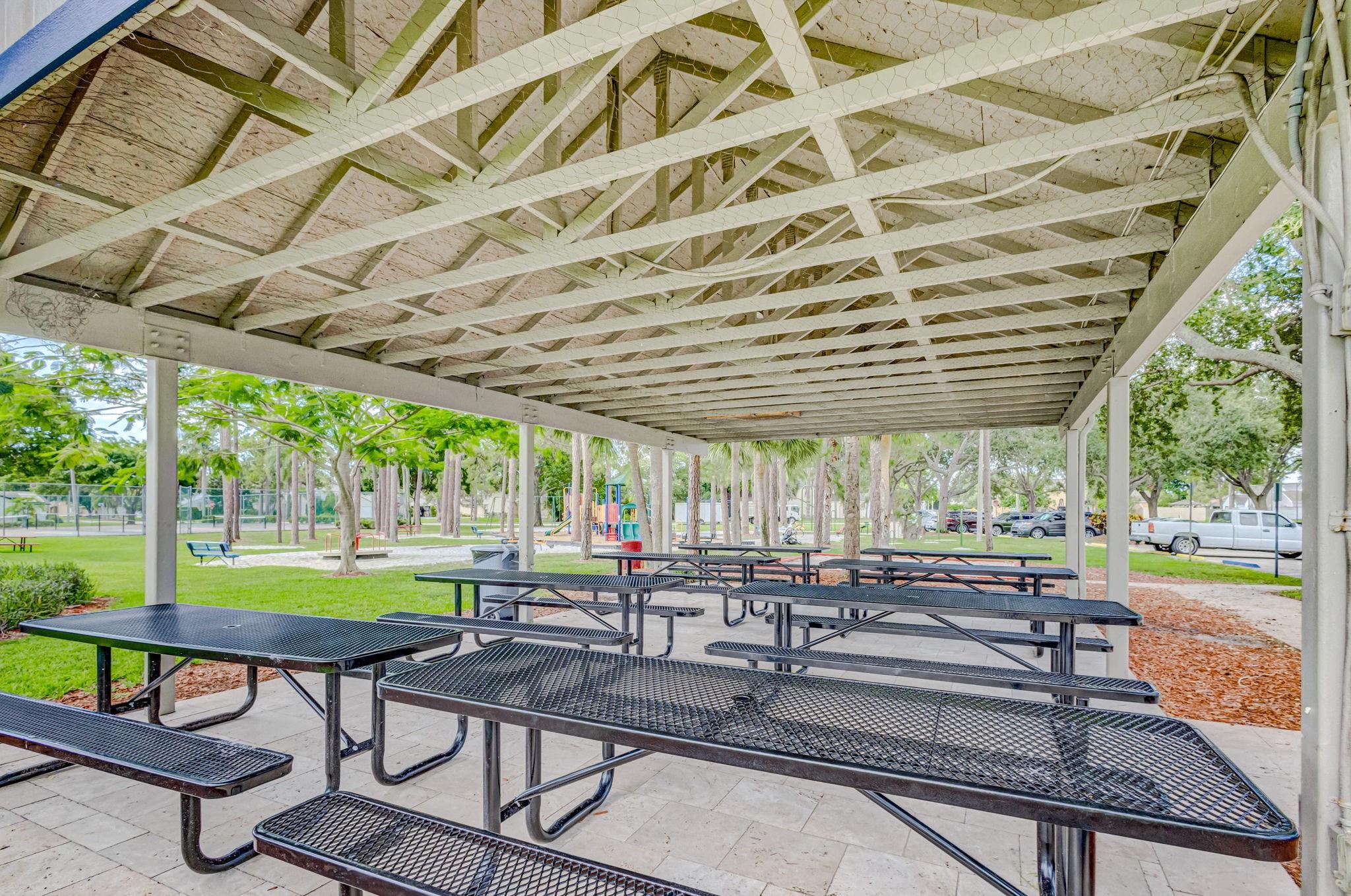 Victoria Woods 01 - Residential