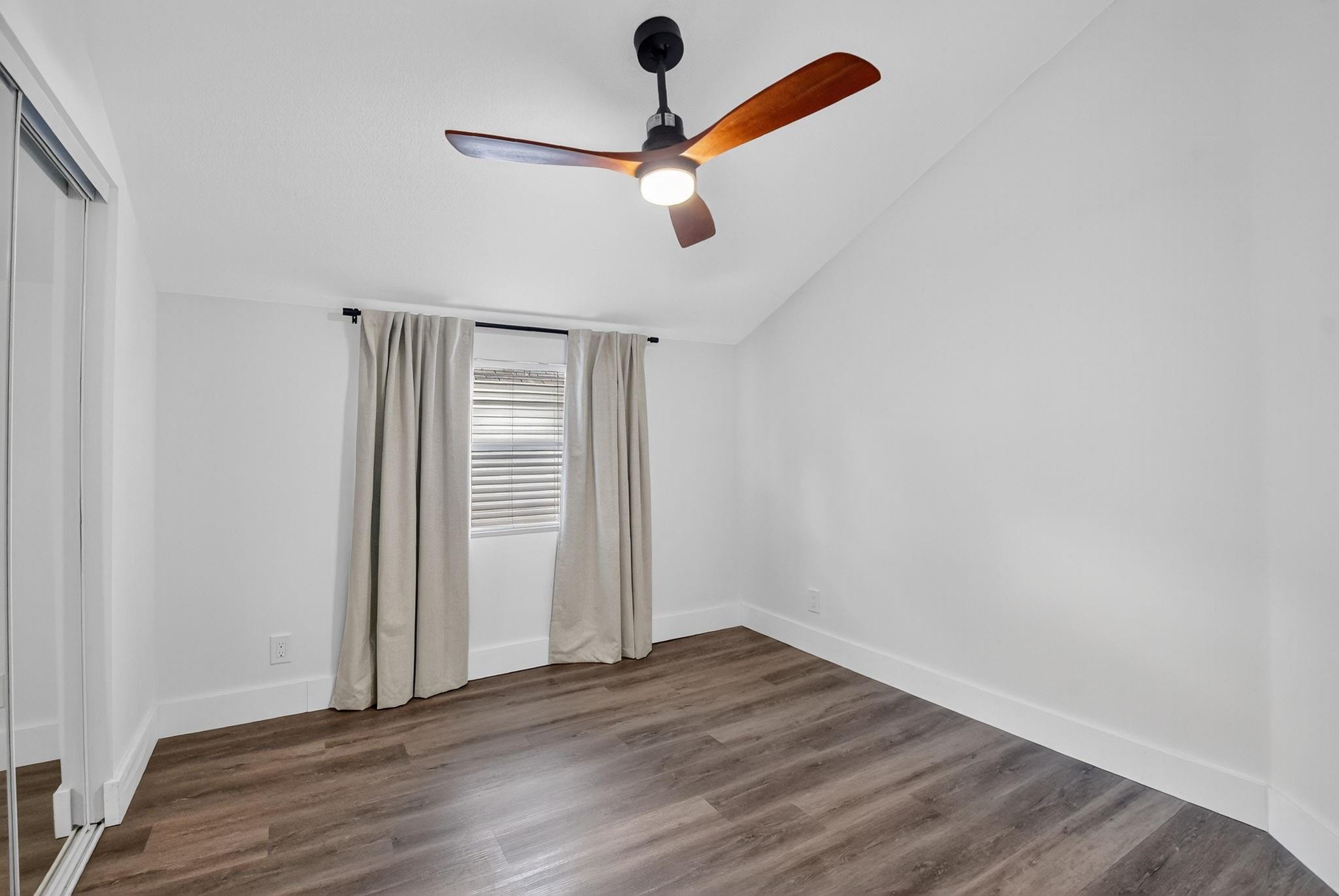 Victoria Woods 01 - Residential