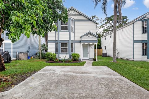 5843 Thisledown Ct West Palm Beach FL 33415