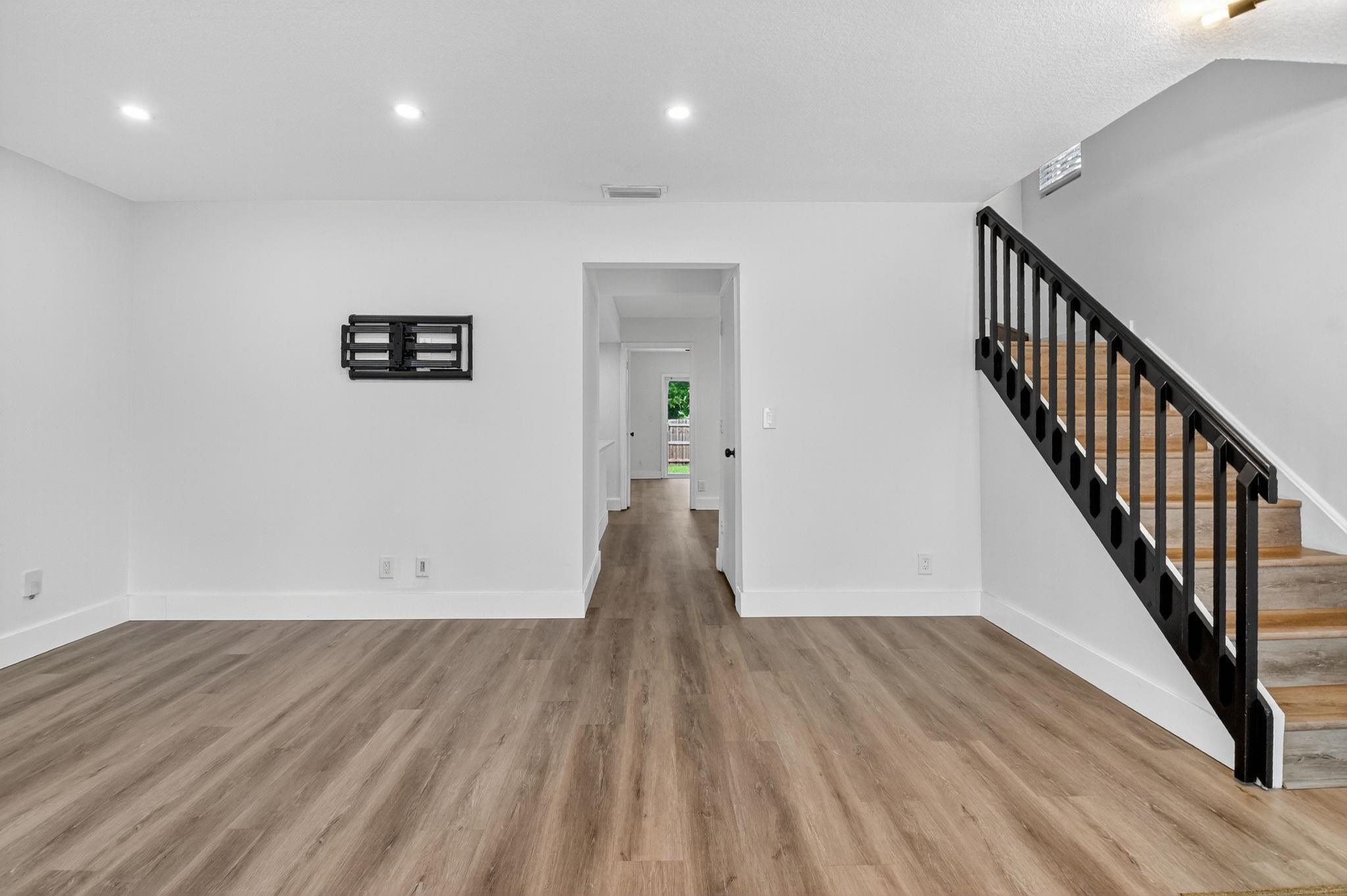 Victoria Woods 01 - Residential