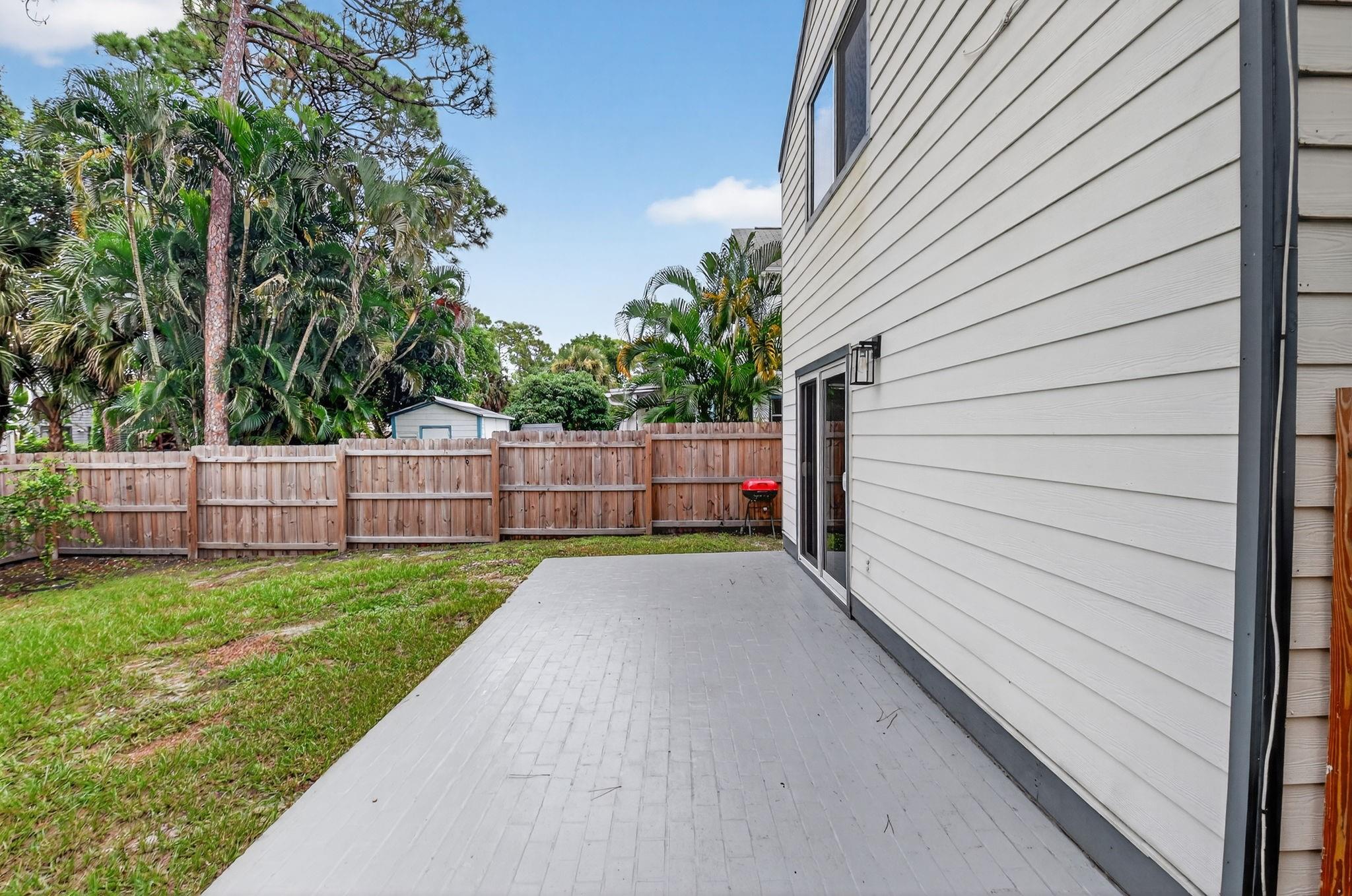 Victoria Woods 01 - Residential