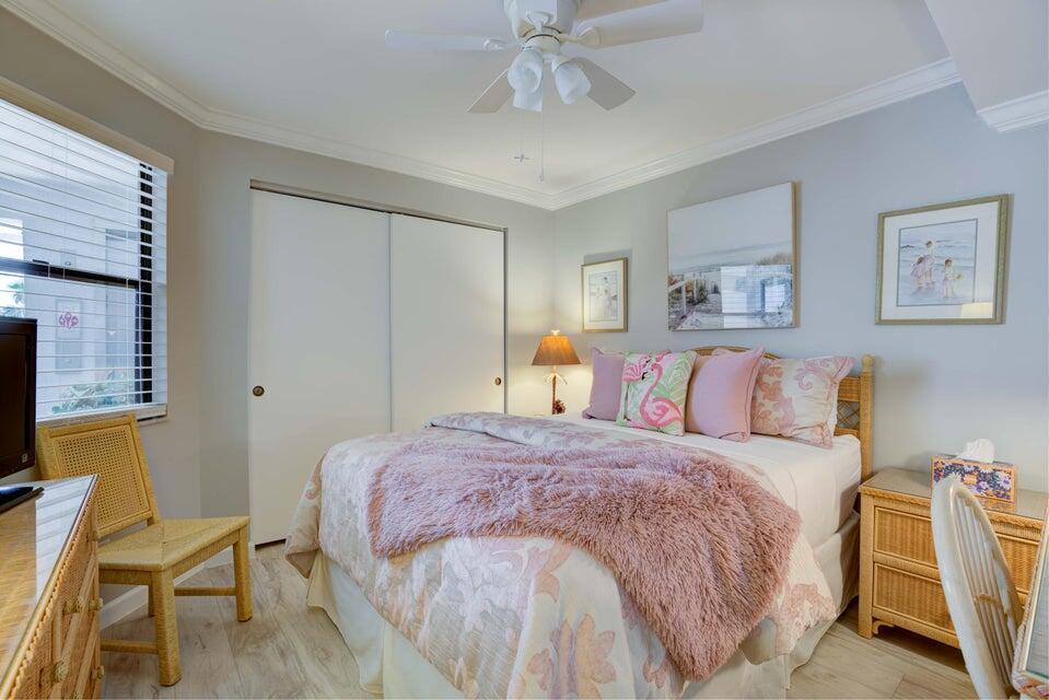 BAY COLONY CONDO - Residential Lease