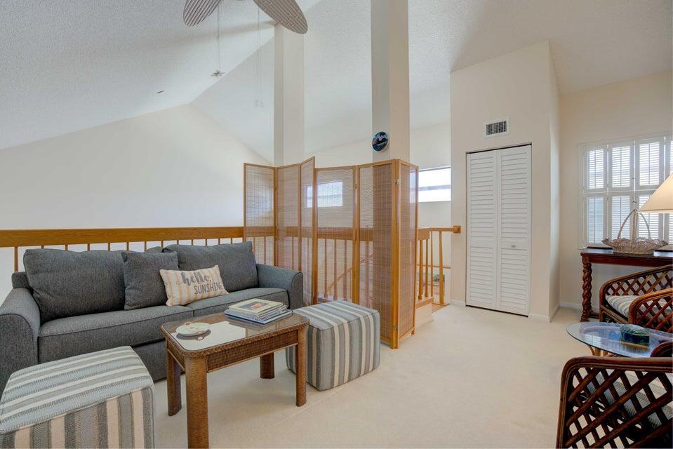 BAY COLONY CONDO - Residential Lease