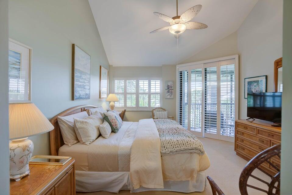 BAY COLONY CONDO - Residential Lease