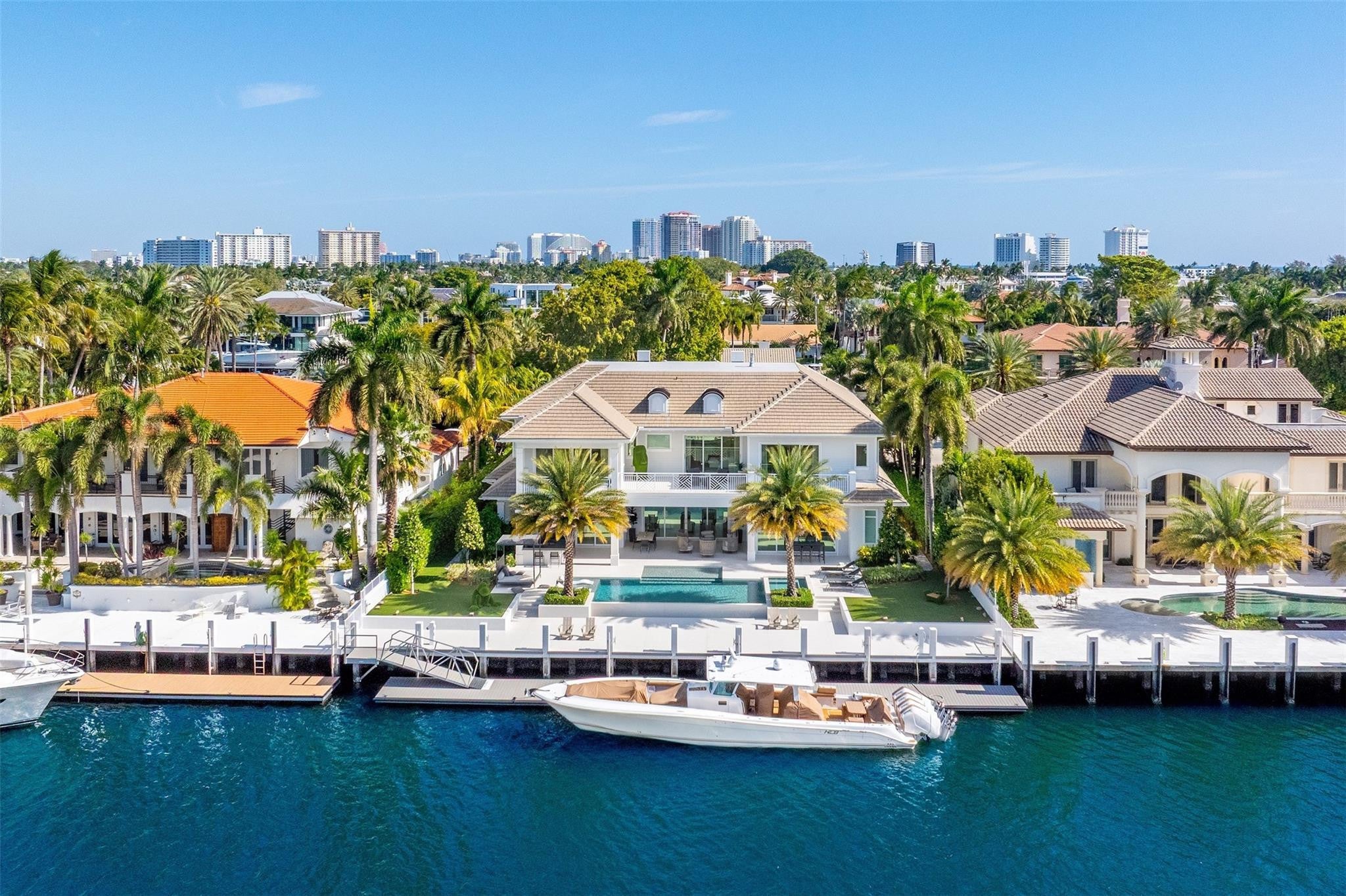 Nestled on one of Fort Lauderdales most desired streets, with only 17 – image 86